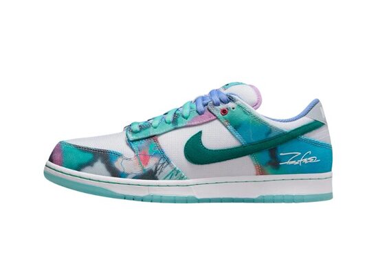 Nike SB Dunk Low Futura Laboratories Bleached Aqua