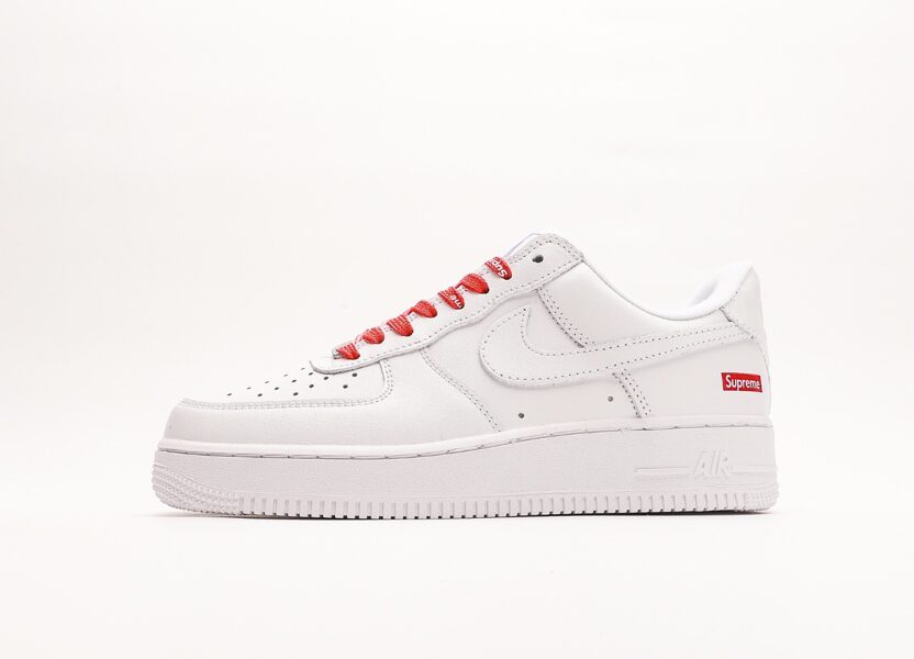 Nike Air Force 1 Low Supreme White