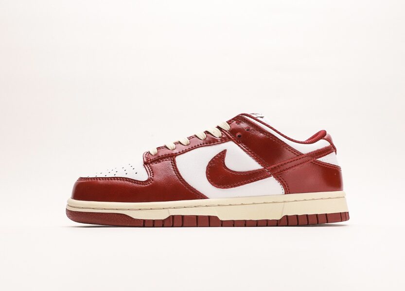 Nike Dunk Low PRM Vintage Team Red